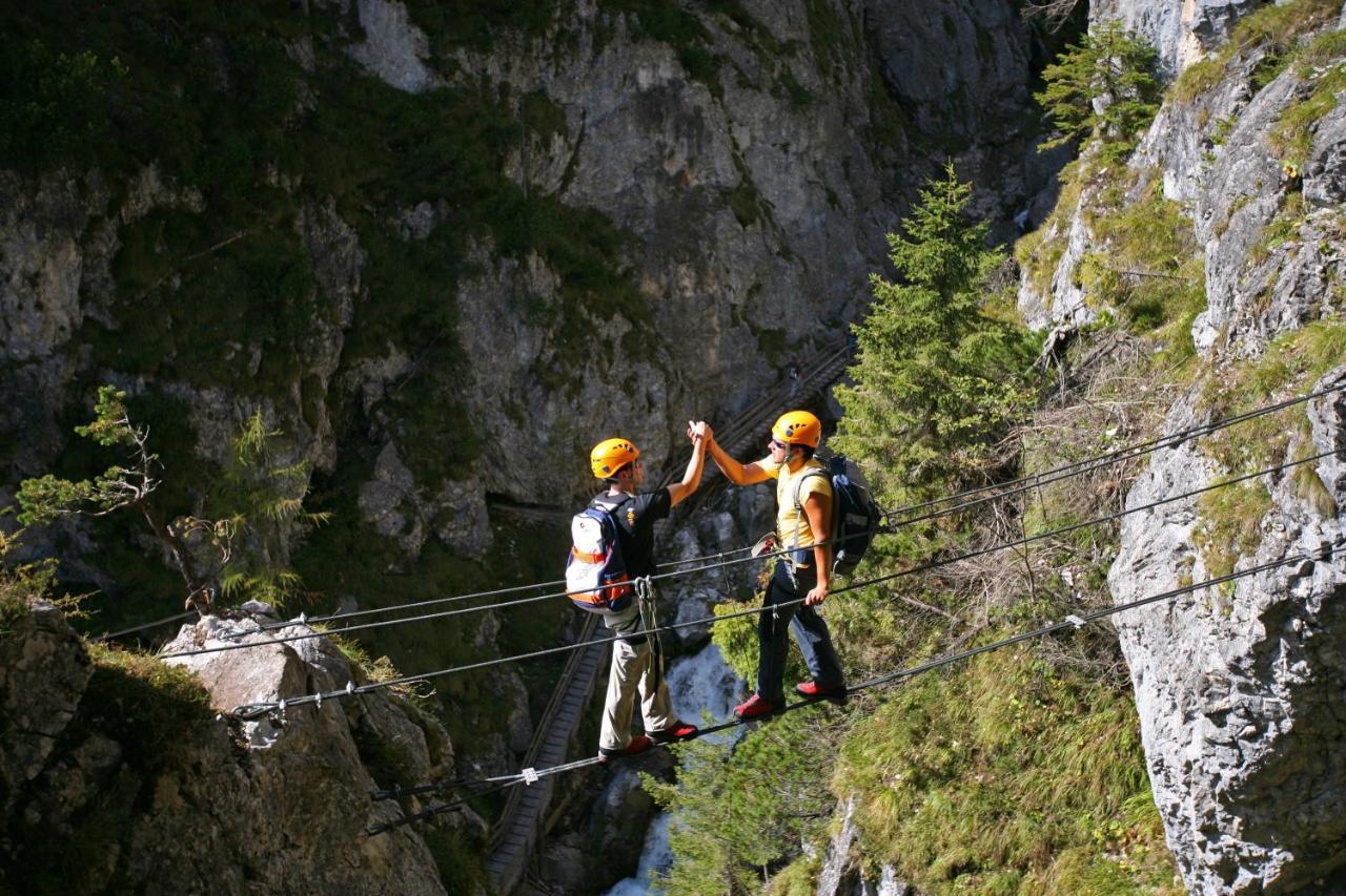 Hotel Matschner Ramsau am Dachstein Bagian luar foto